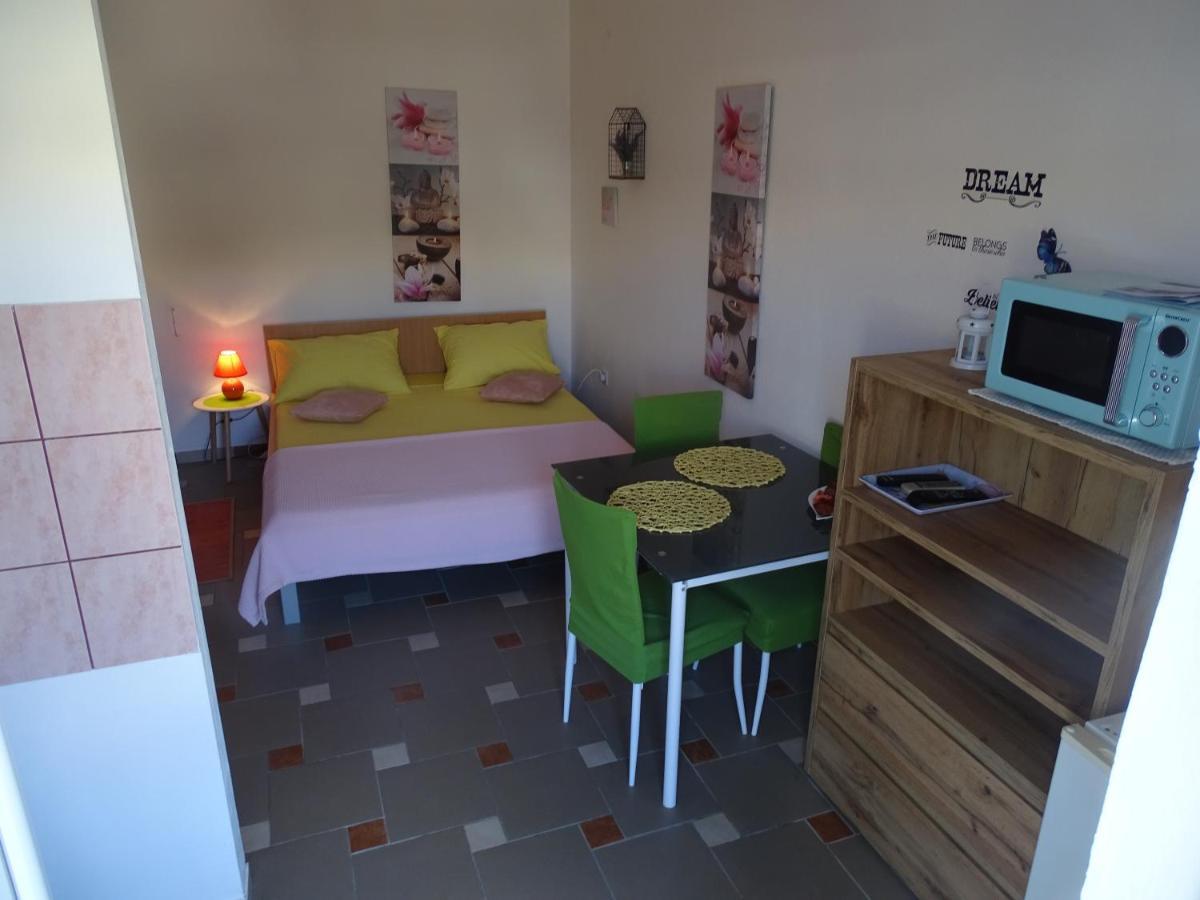 Apartments Sime Dinjiska Экстерьер фото